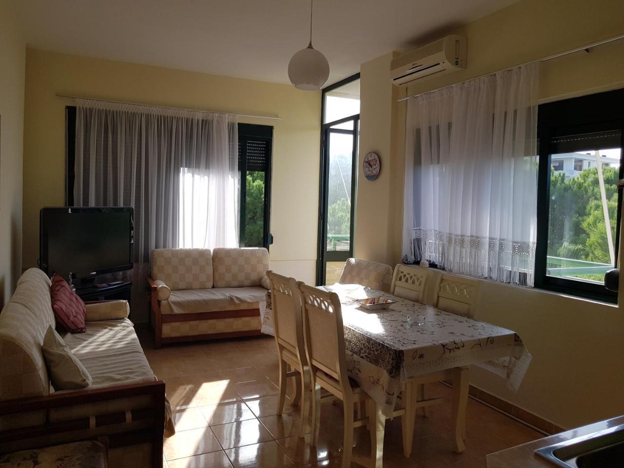 Holiday Family Apartment โกเลม ภายนอก รูปภาพ